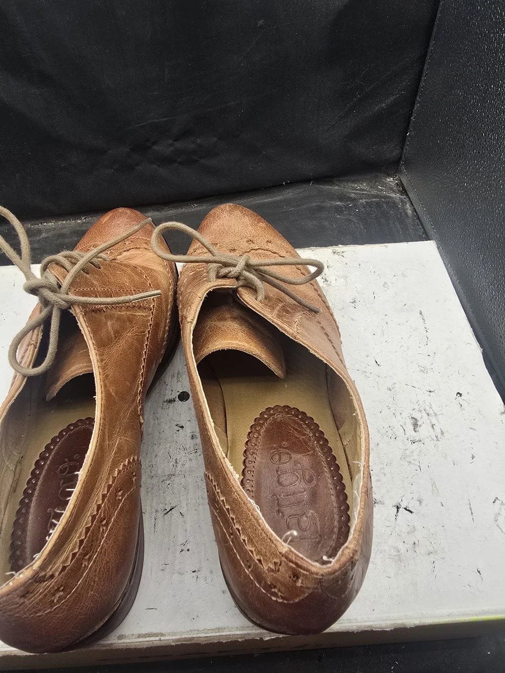 Latigo Brown Leather Wingtip Derby Oxfords